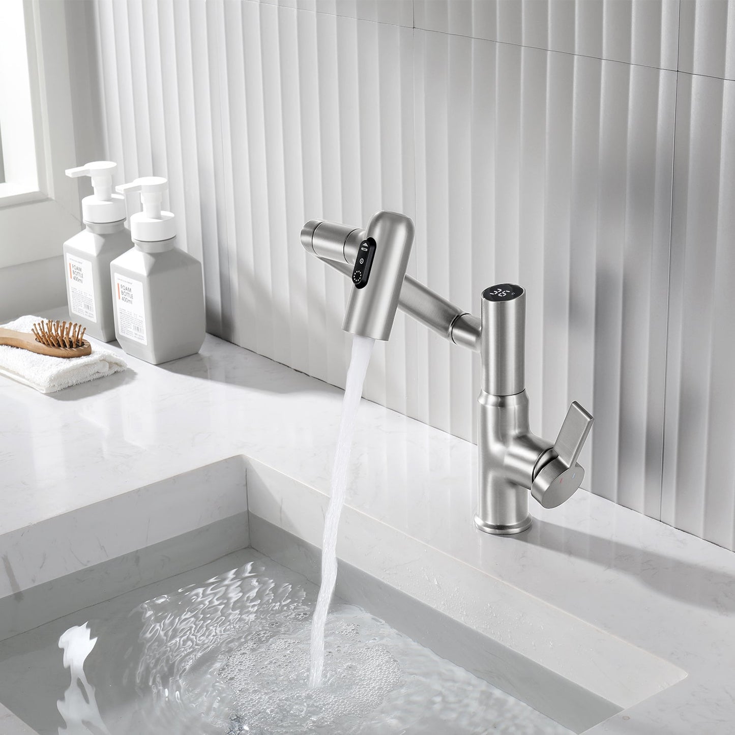 Single-Hole Rotatable Faucet with Temperature Display-BF2204