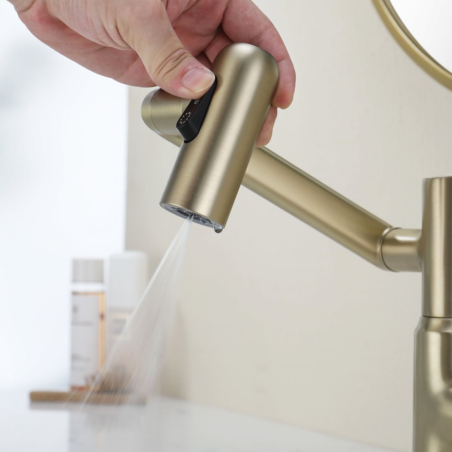 Single-Hole Rotatable Faucet with Temperature Display-BF2204