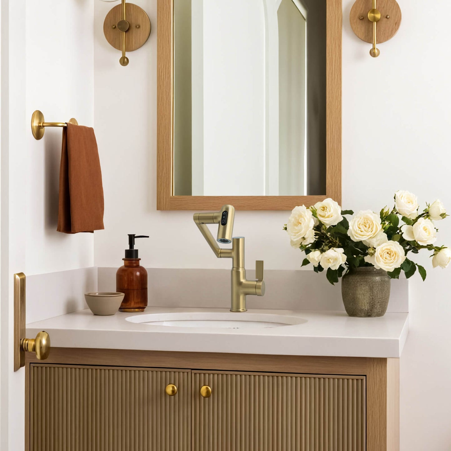 Single-Hole Rotatable Faucet with Temperature Display-BF2204