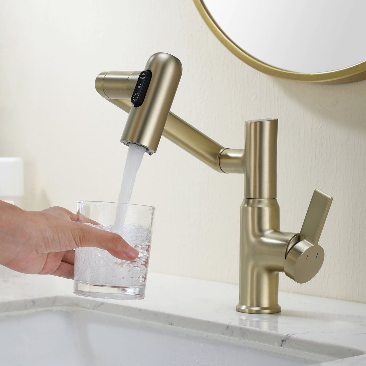 Single-Hole Rotatable Faucet with Temperature Display-BF2204