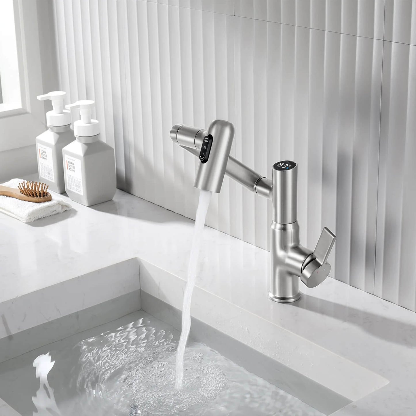 Single-Hole Rotatable Faucet with Temperature Display-BF2204