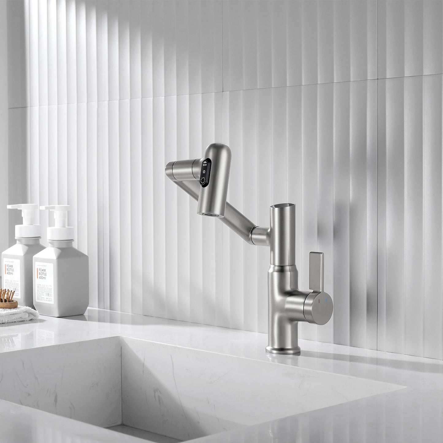 Single-Hole Rotatable Faucet with Temperature Display-BF2204