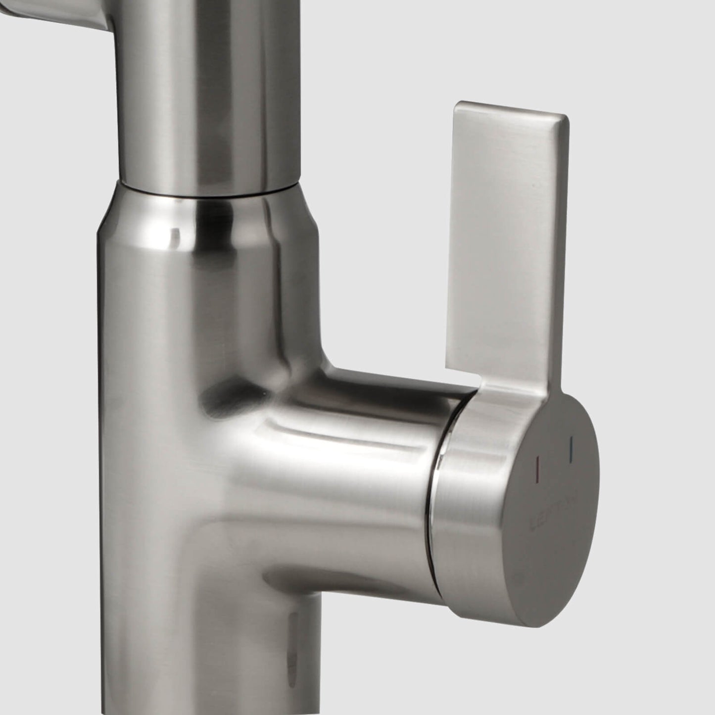 Single-Hole Rotatable Faucet with Temperature Display-BF2204