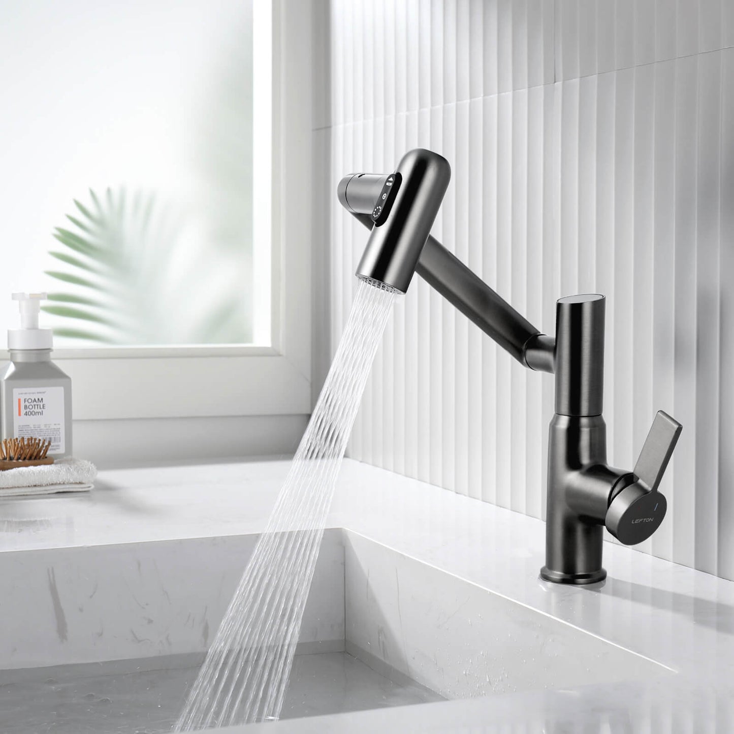 Single-Hole Rotatable Faucet with Temperature Display-BF2204