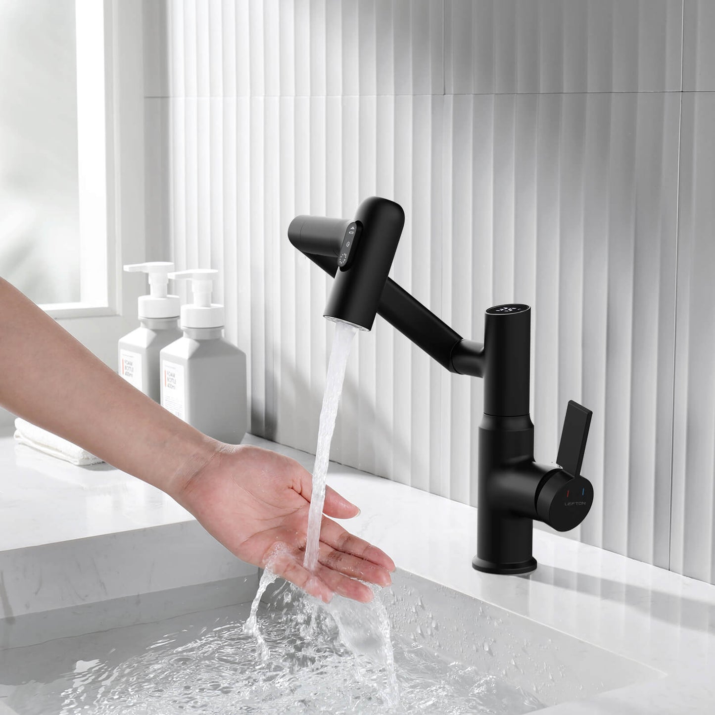 Single-Hole Rotatable Faucet with Temperature Display-BF2204