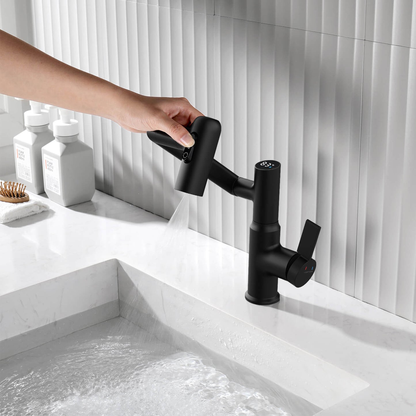 Single-Hole Rotatable Faucet with Temperature Display-BF2204