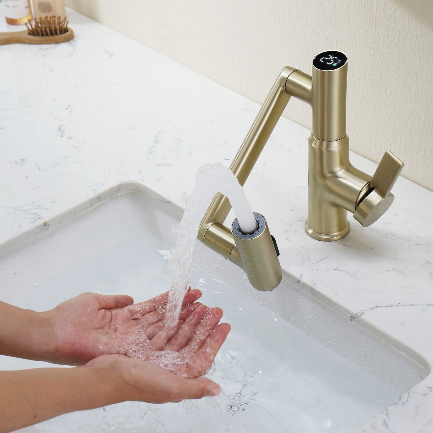 Single-Hole Rotatable Faucet with Temperature Display-BF2204