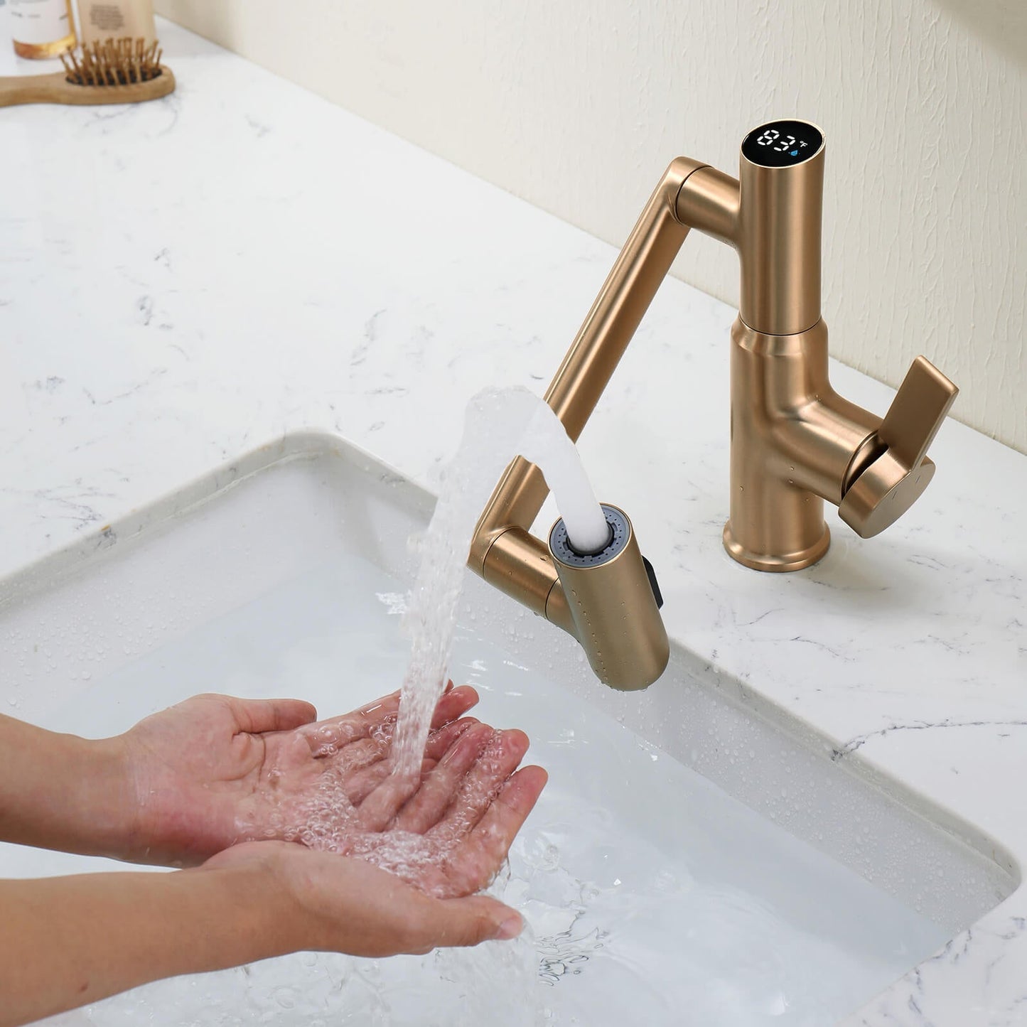 Single-Hole Rotatable Faucet with Temperature Display-BF2204